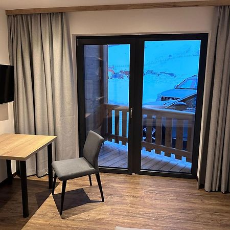 Roessl Lodge ゲルロス エクステリア 写真